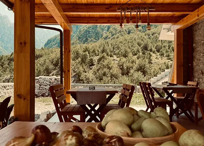 Vila Shkalla